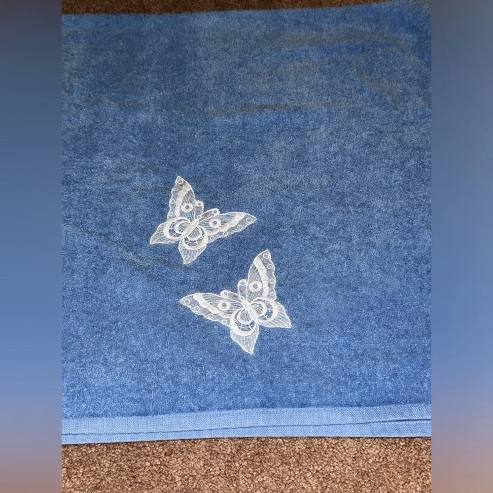 Vintage Butterfly Towel✨